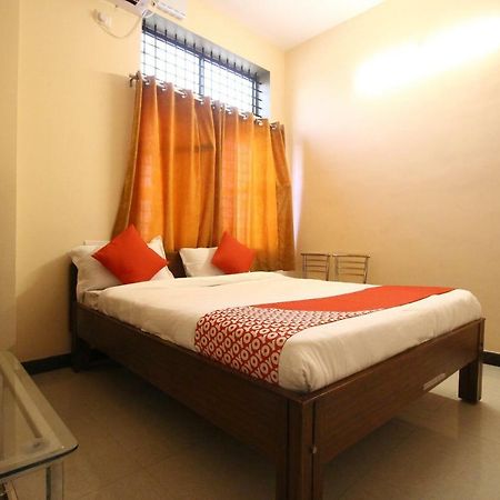 Oyo Flagship 30734 Jeevan Lodge Шимога Экстерьер фото