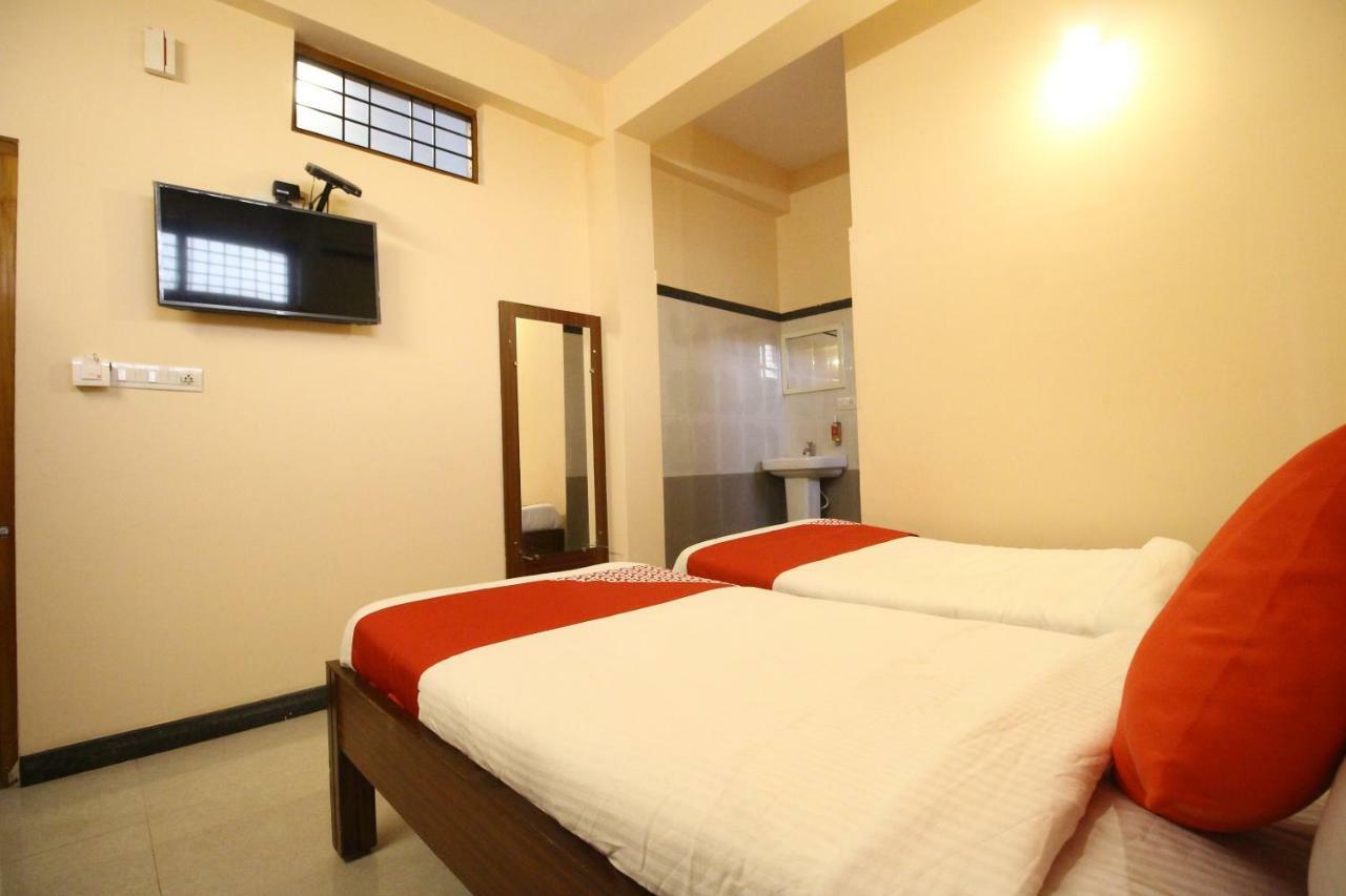 Oyo Flagship 30734 Jeevan Lodge Шимога Экстерьер фото